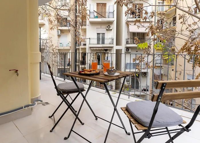 And Beautiful 2 Bedroom * Θεσσαλονίκη
