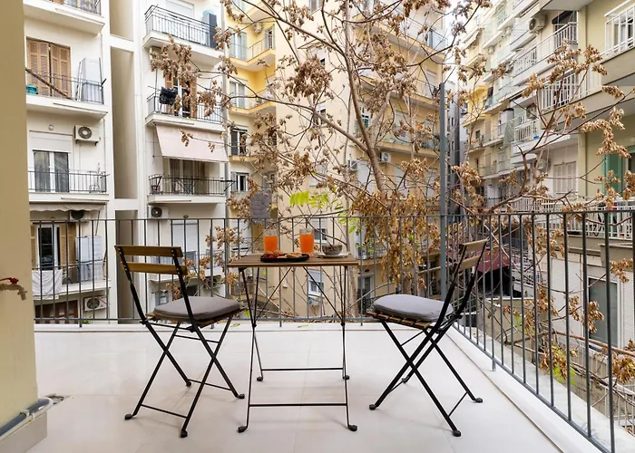 Apartment And Beautiful 2 Bedroom