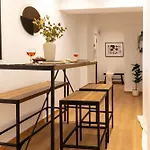 And Beautiful 2 Bedroom * テッサロニキ
