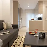 And Beautiful 2 Bedroom アパート