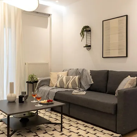 And Beautiful 2 Bedroom Διαμέρισμα *