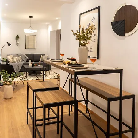Διαμέρισμα And Beautiful 2 Bedroom