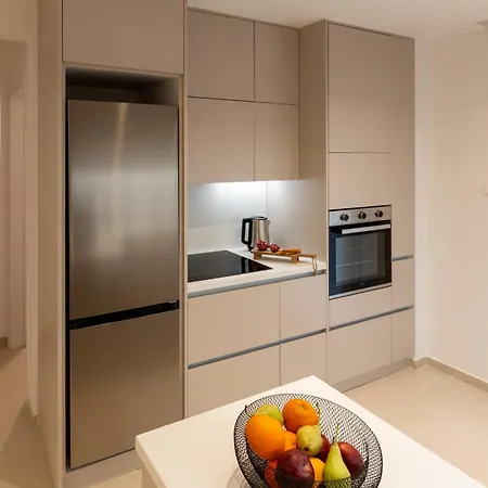 And Beautiful 2 Bedroom Διαμέρισμα