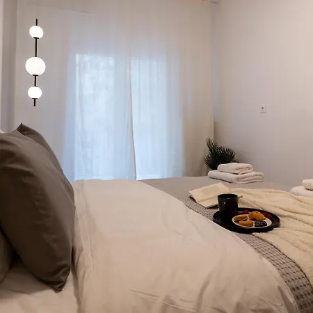 Διαμέρισμα And Beautiful 2 Bedroom *