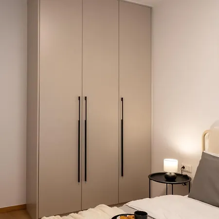 And Beautiful 2 Bedroom Apartment *