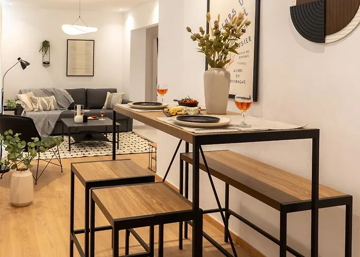 Apartment And Beautiful 2 Bedroom