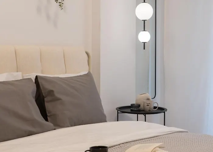 And Beautiful 2 Bedroom Thessaloniki