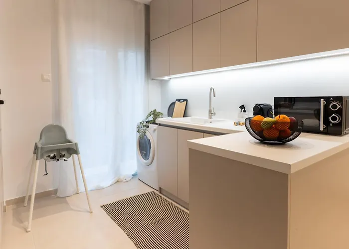 And Beautiful 2 Bedroom * Tessalónica