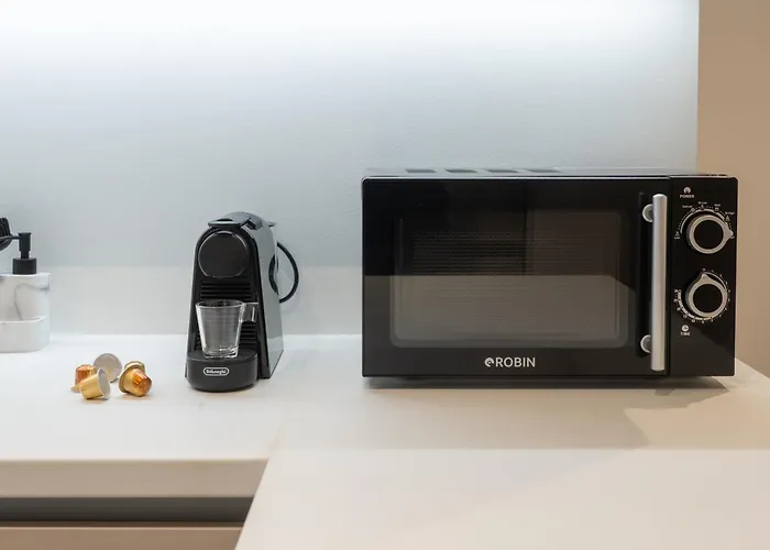 And Beautiful 2 Bedroom Apartment *