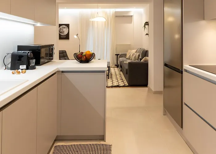 Apartment And Beautiful 2 Bedroom Thessaloniki