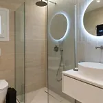 And Beautiful 2 Bedroom Thessaloníki