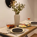 And Beautiful 2 Bedroom Lägenhet *
