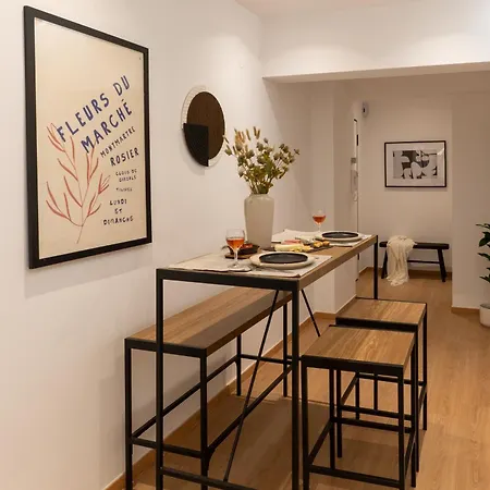 דירה And Beautiful 2 Bedroom סלוניקי
