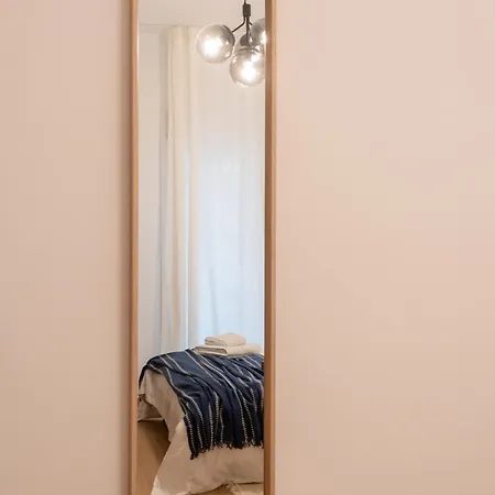 And Beautiful 2 Bedroom דירה